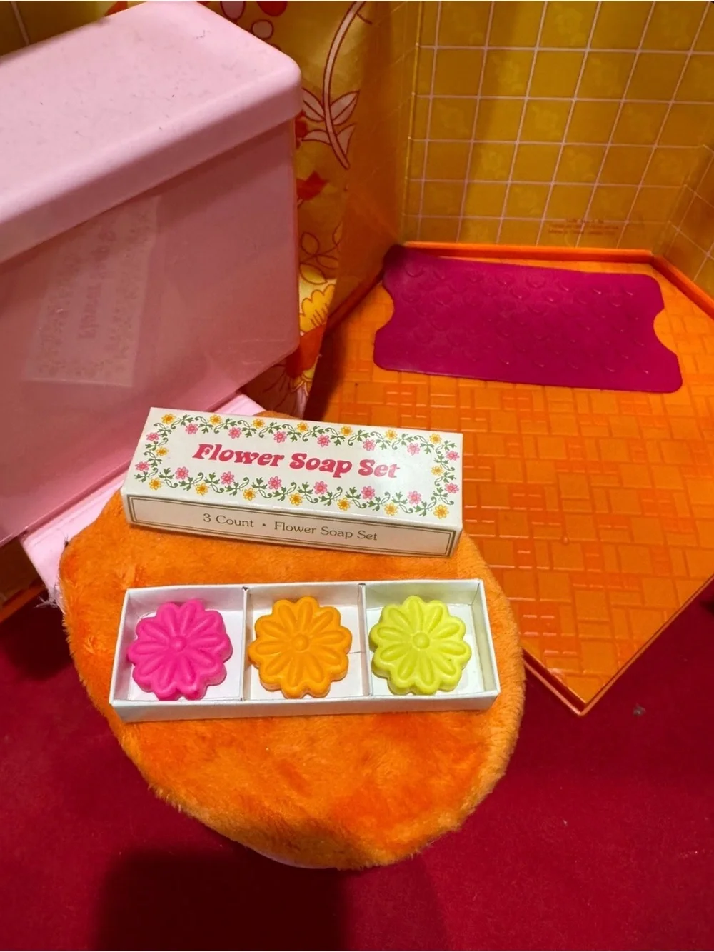 American Girl Julie’s Groovy Pink & Orange Kids Bath Playset
